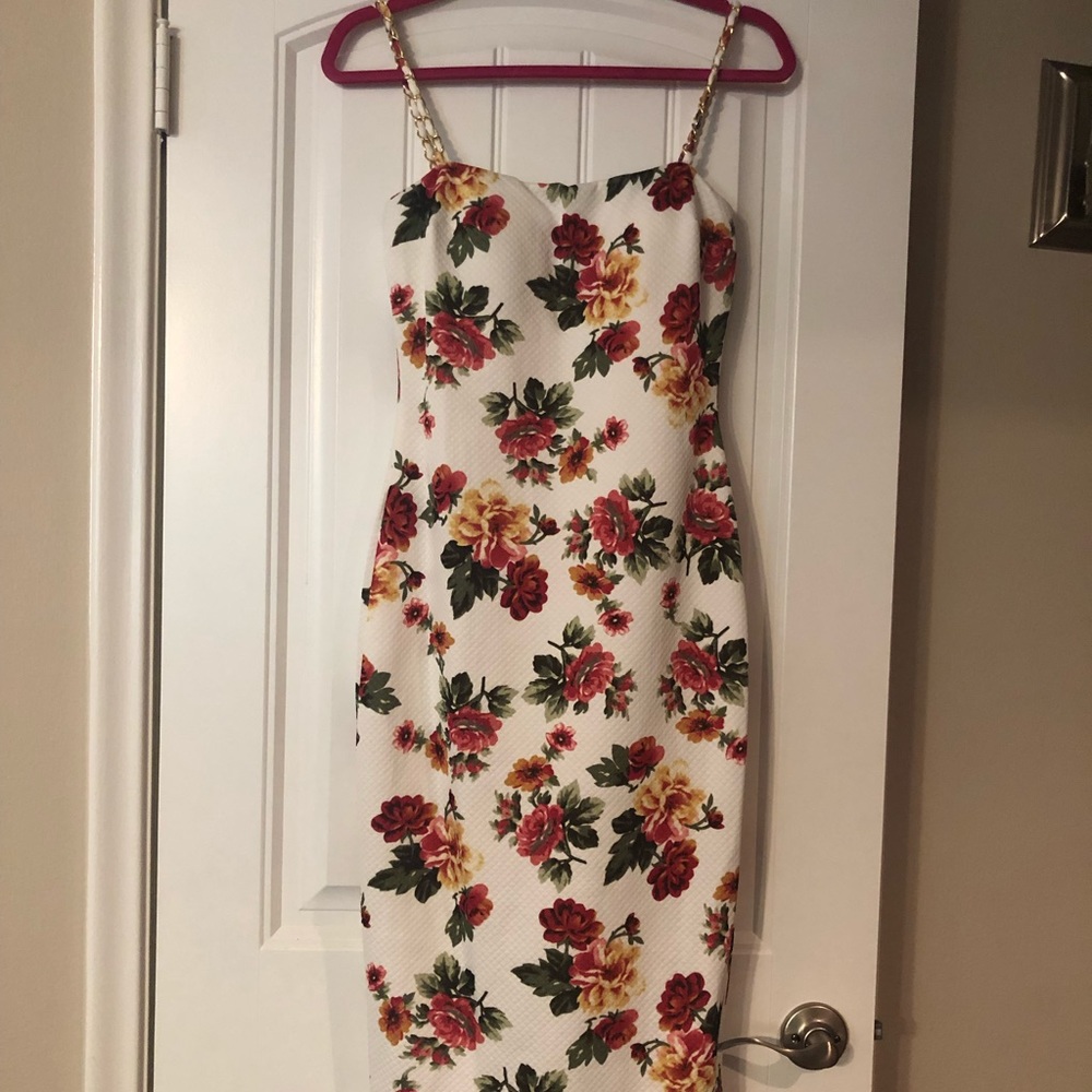 Flowered Midi / Bodycon